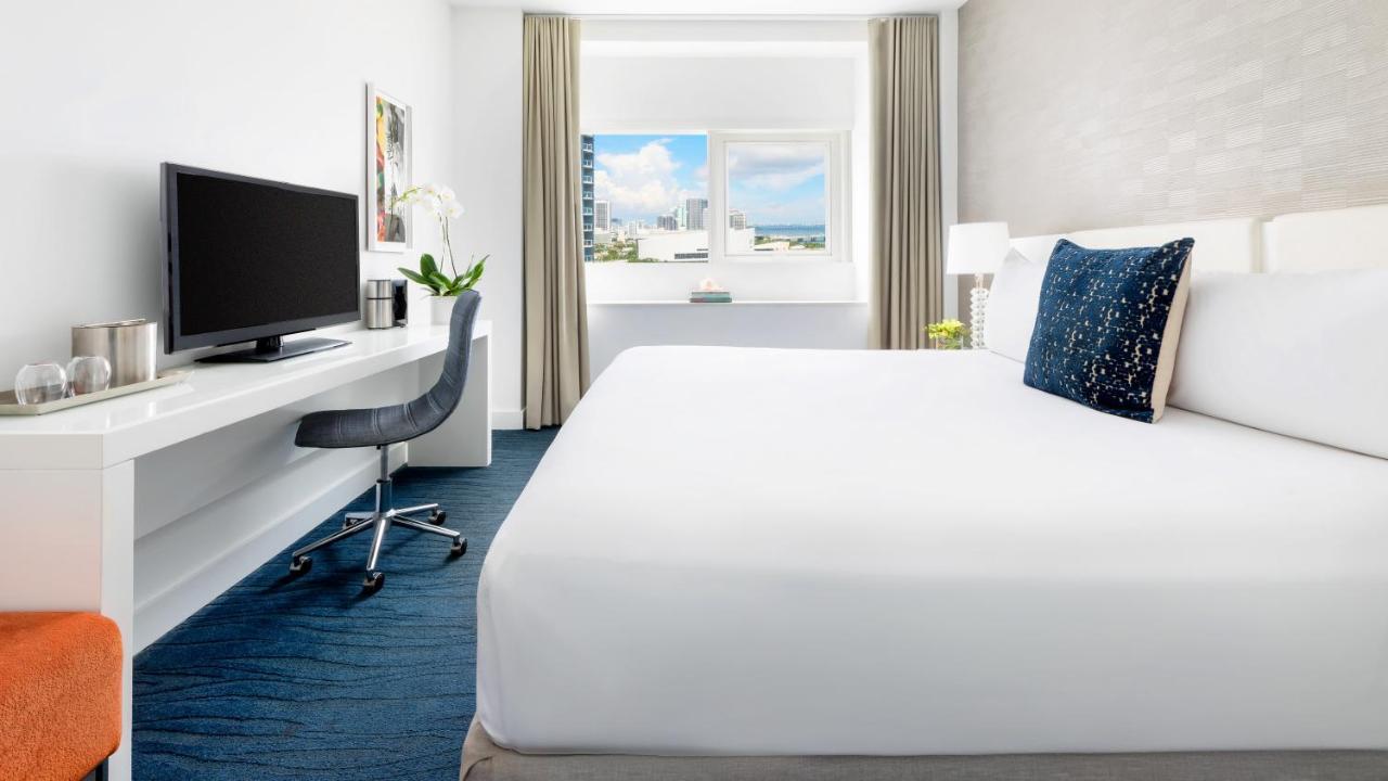 Trendy King Bay View