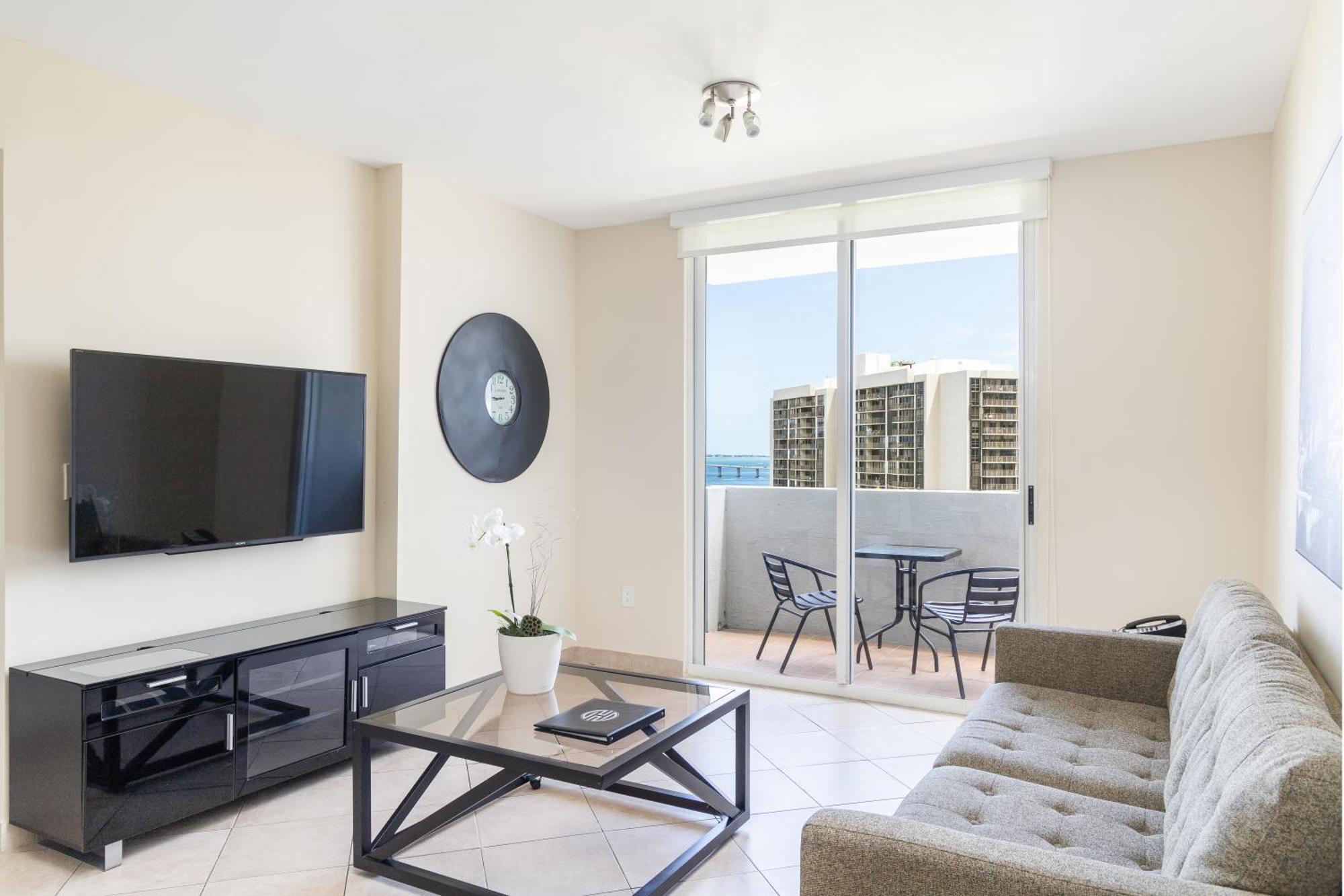Standard Two Bedroom Suite Balcony & Waterview,1211662606:JPEG