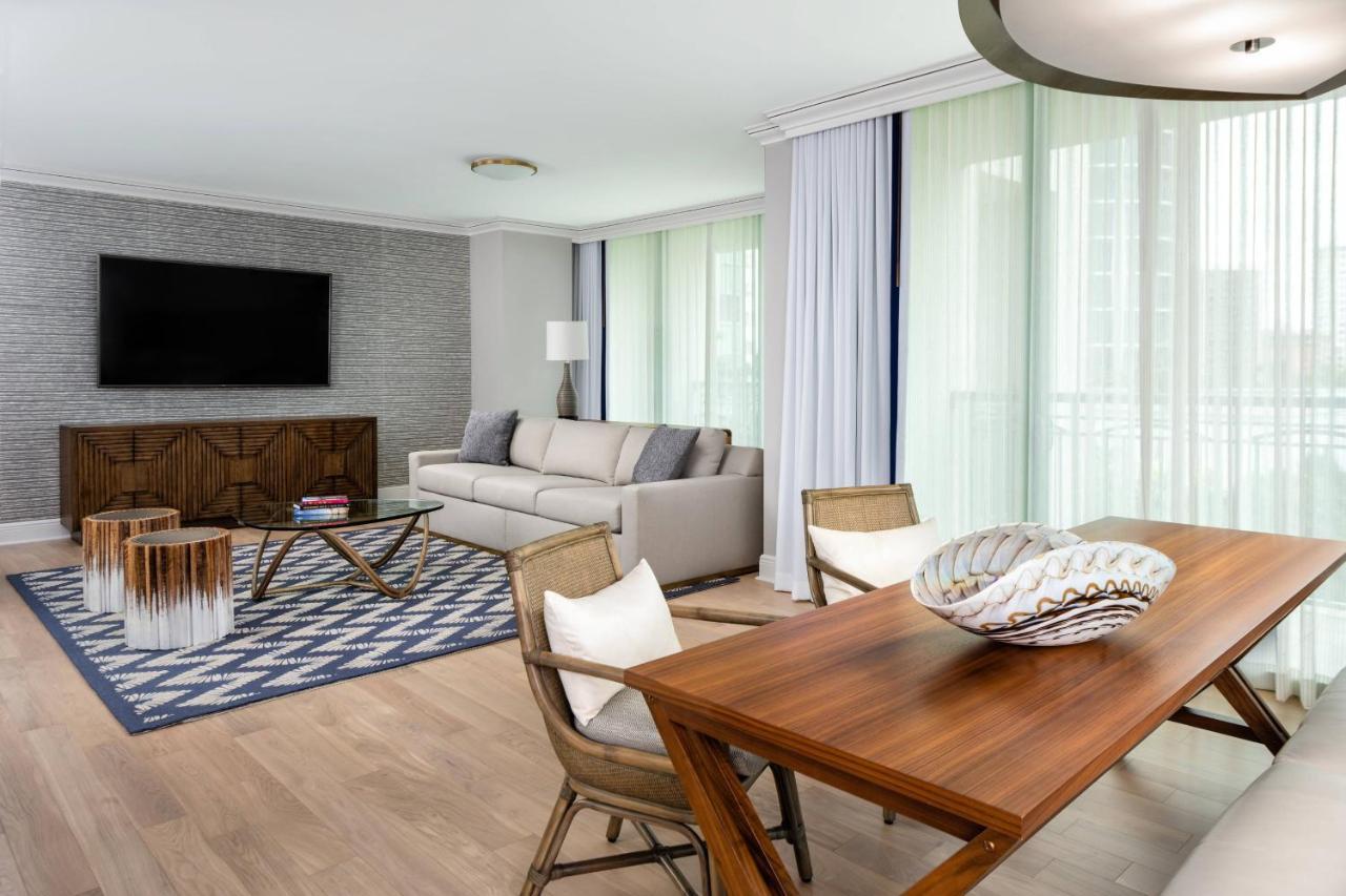 One Bedroom Executive Suite City View