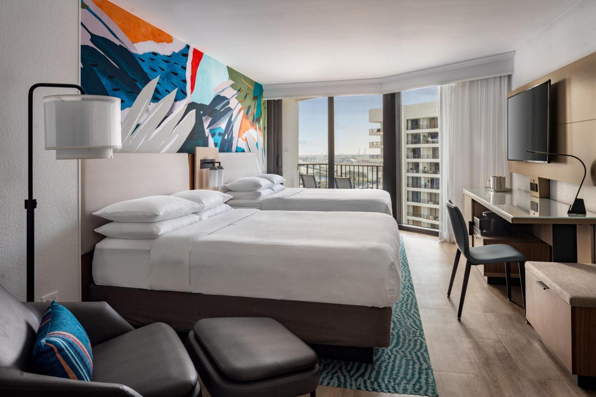 Queen Room Two Queen Beds Bay View City View Balcony