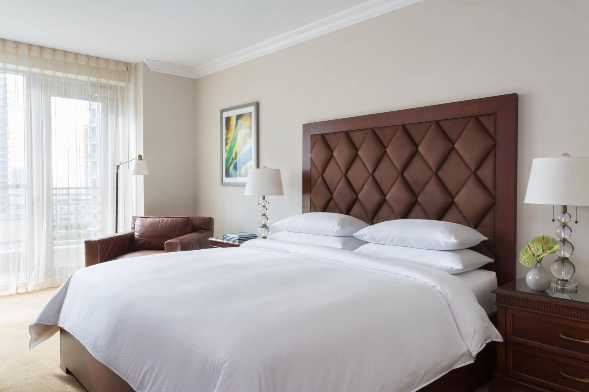 Zimmer mit 2 Doppelbetten und Stadtblick – Concierge-Etage