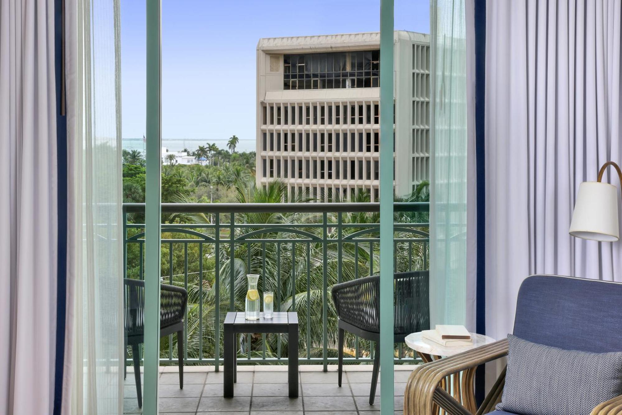King Room Balcony City View High Floor