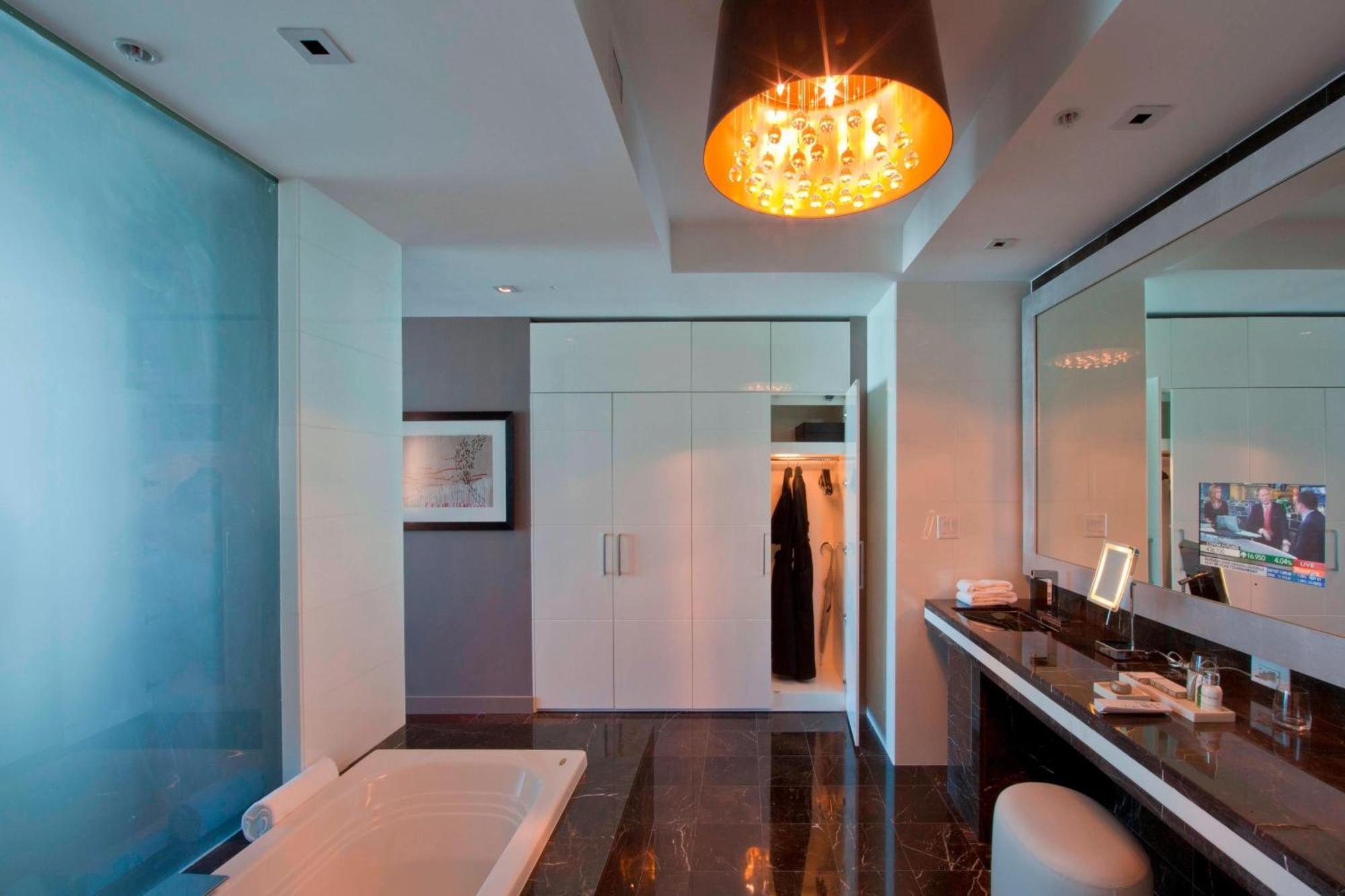 Picasso 1 Bedroom Suite 1 King