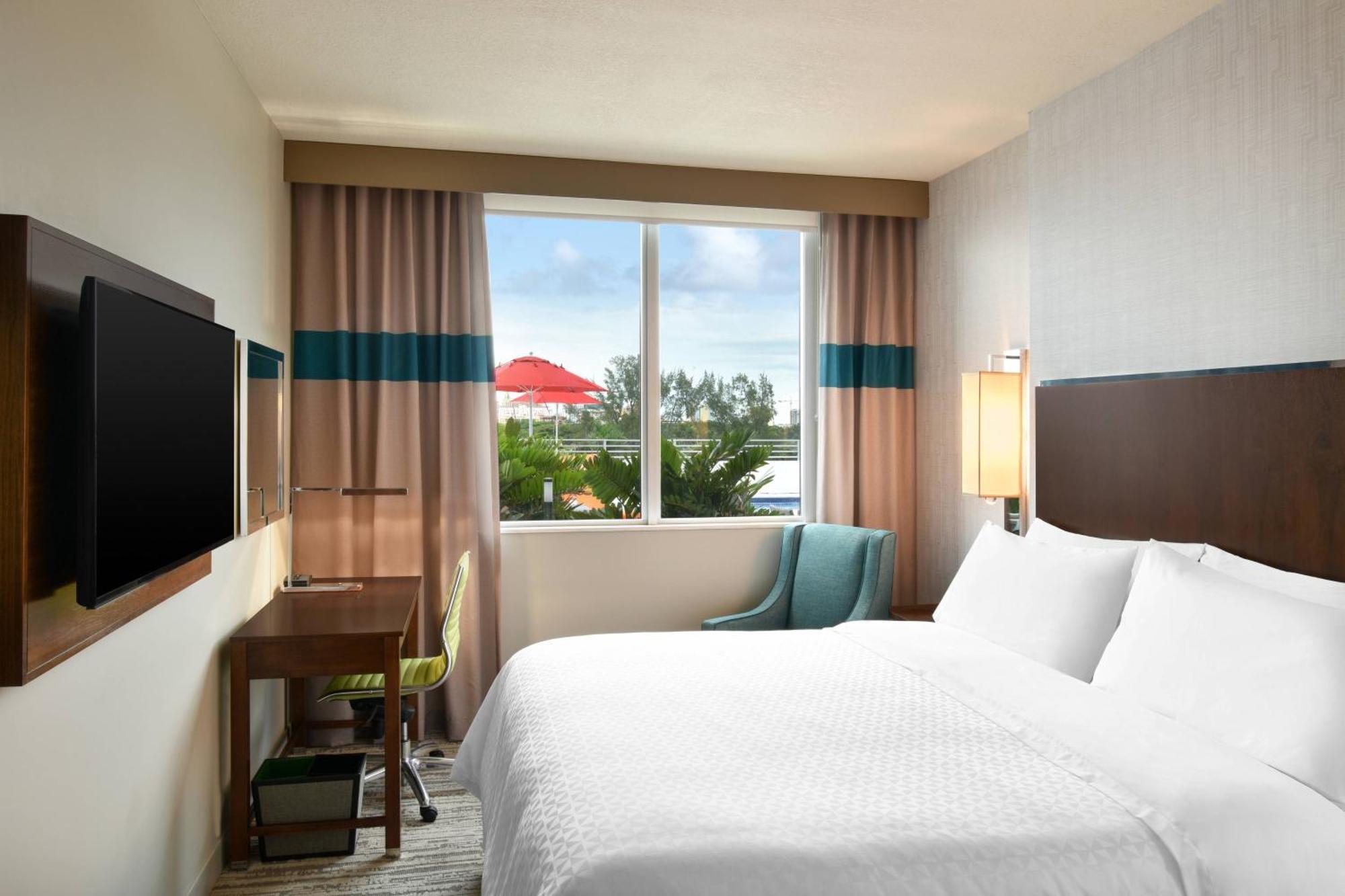 Guest Room, 1 King,1633014219:JPEG