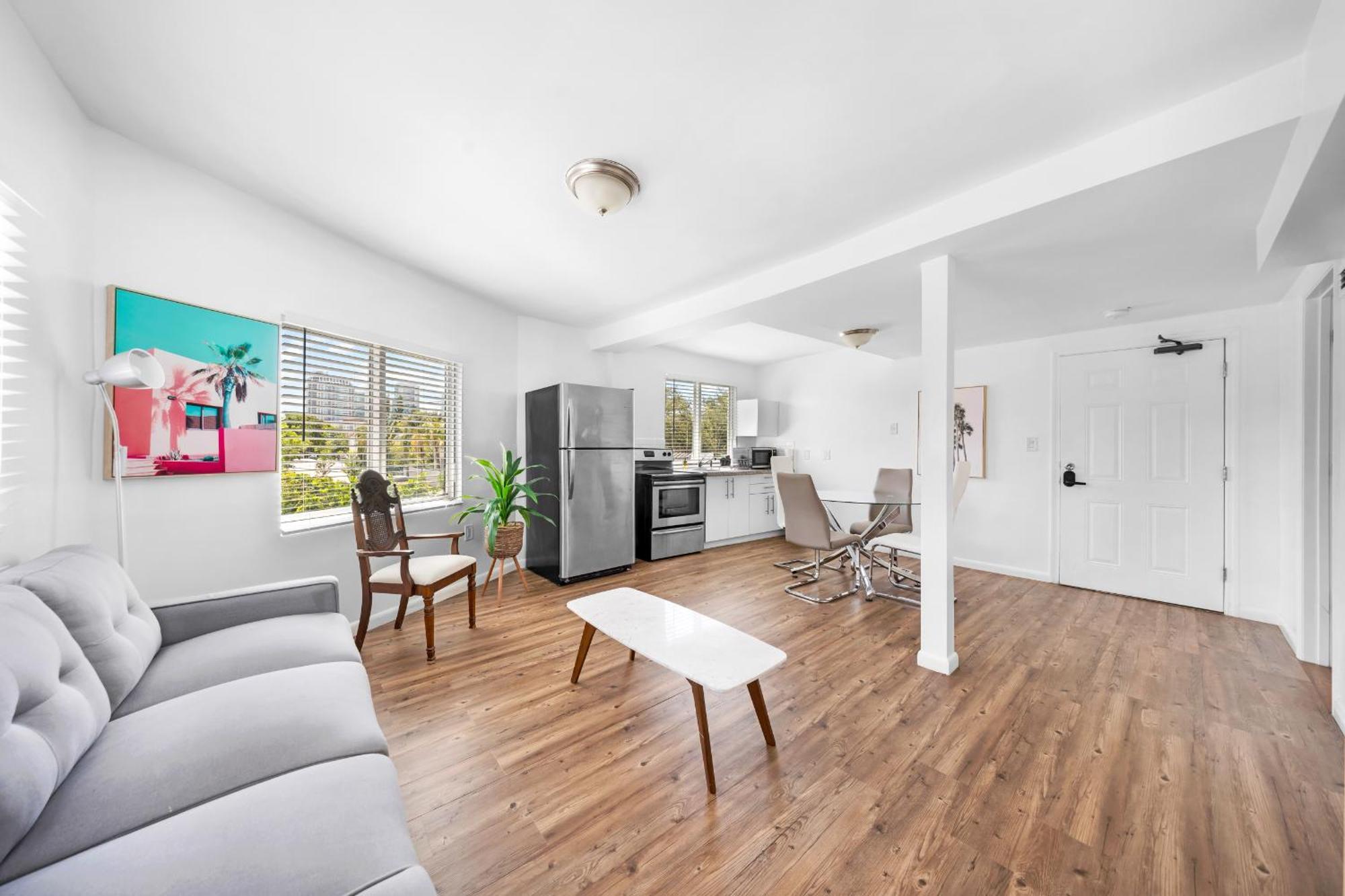 One-Bedroom Deluxe Apartment