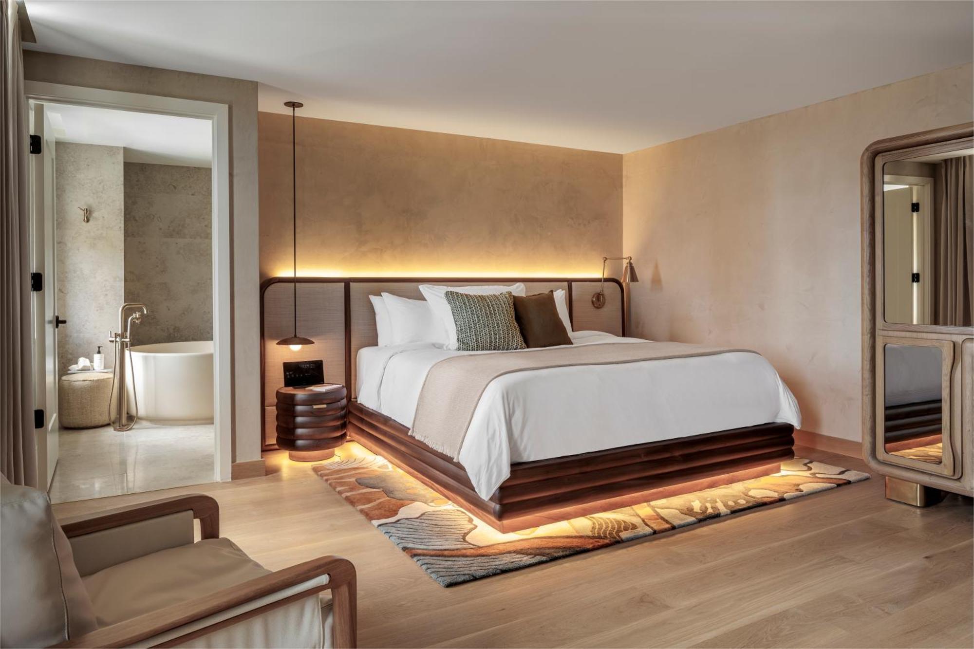 La Familia Executive Suite