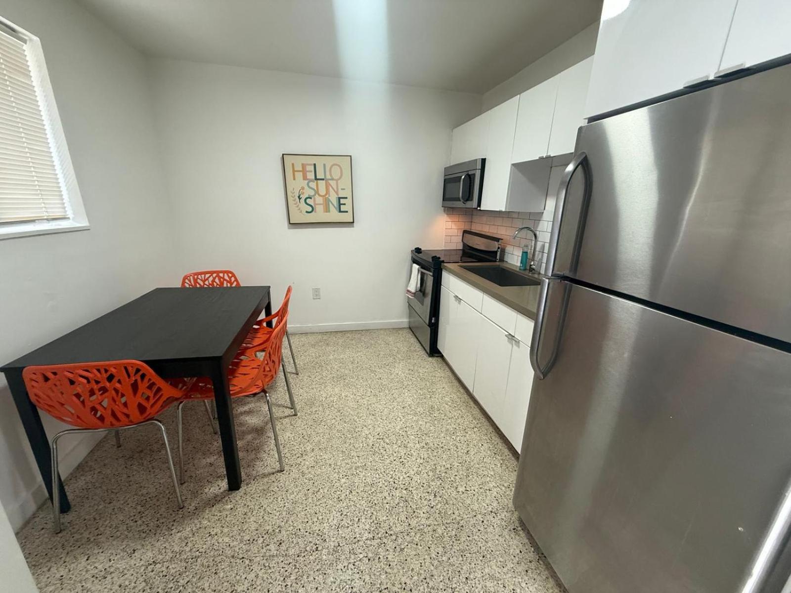One-Bedroom Apartment