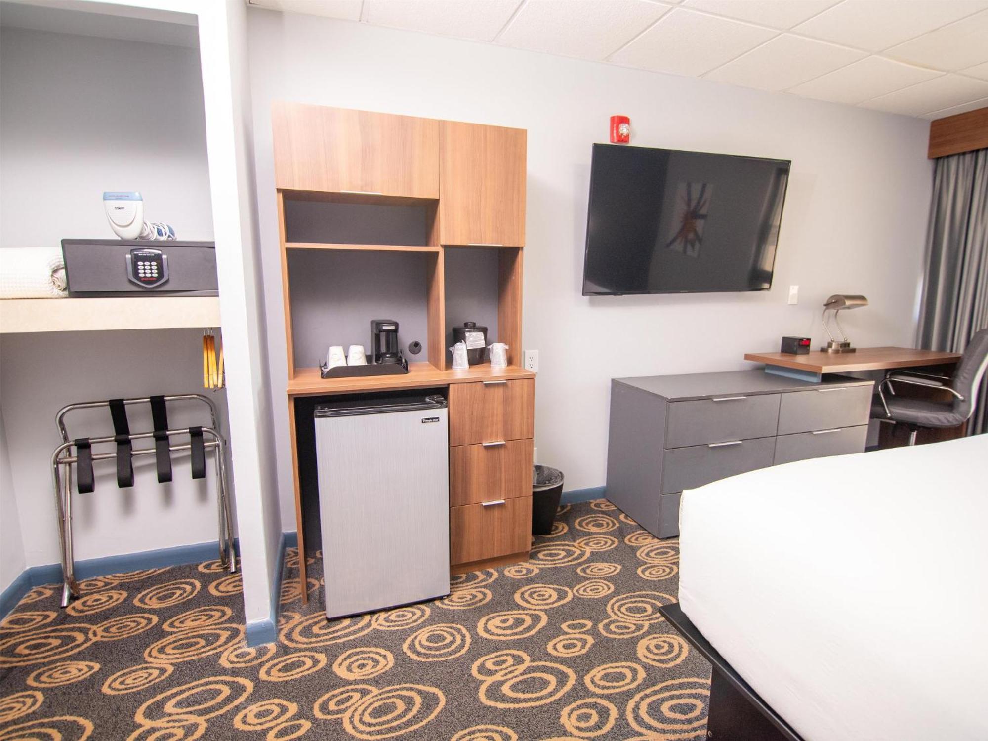 Standard King Room Disability Accessible