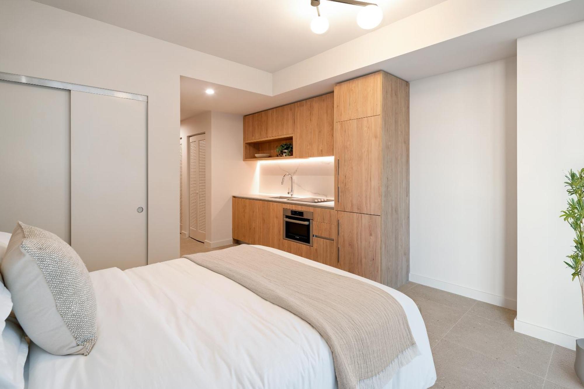 Accessible Queen Studio
