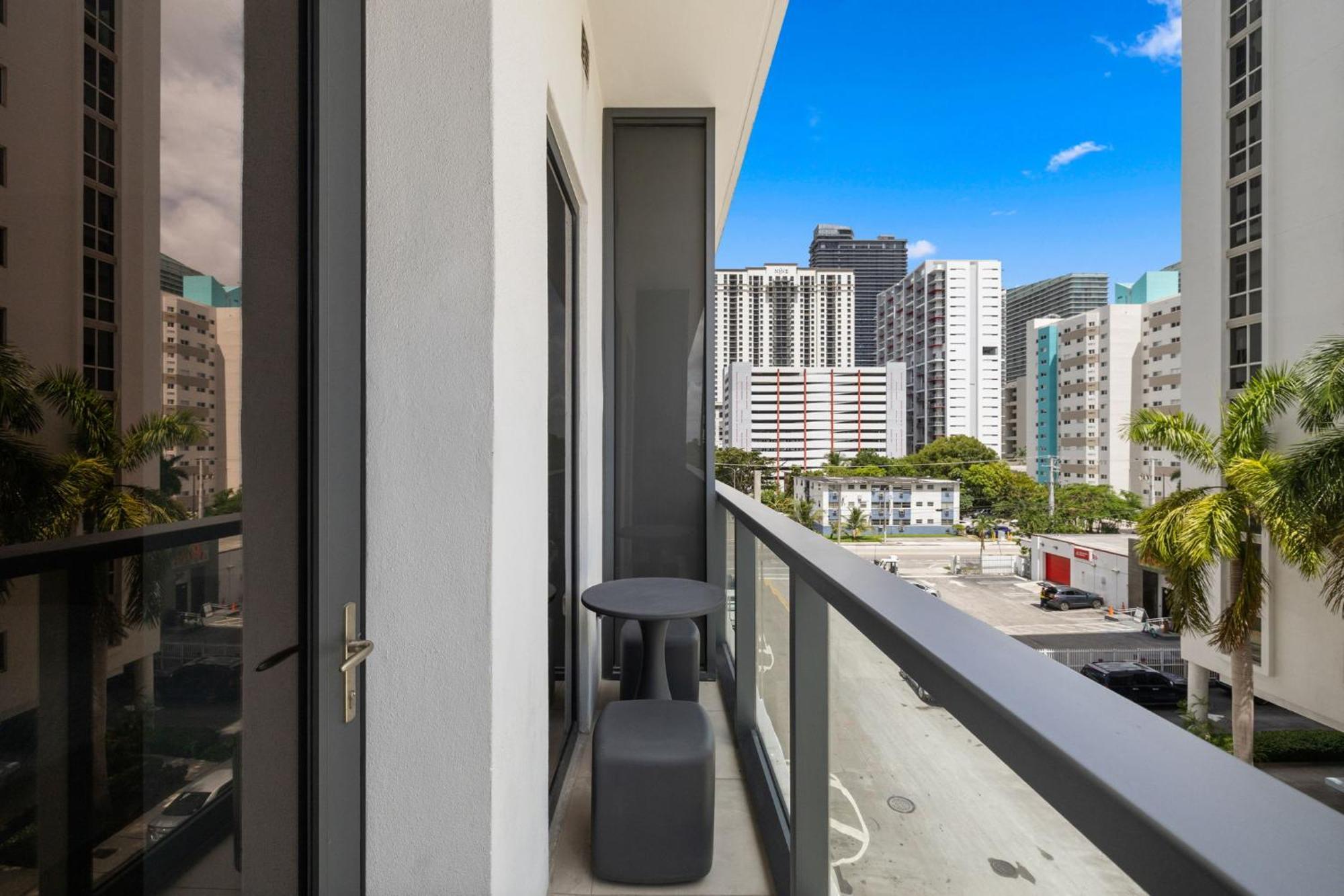 Studio Balcony