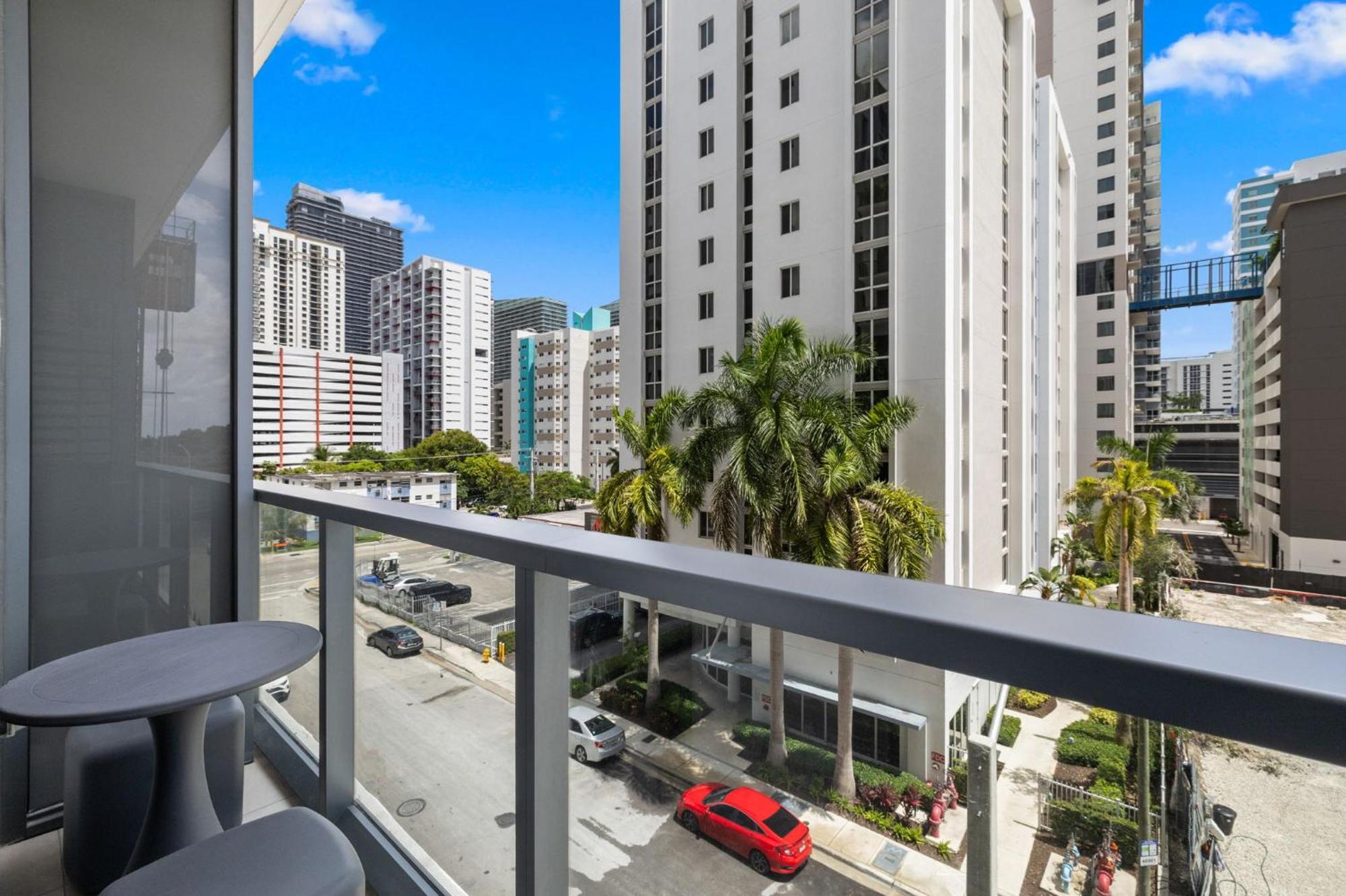Studio Balcony