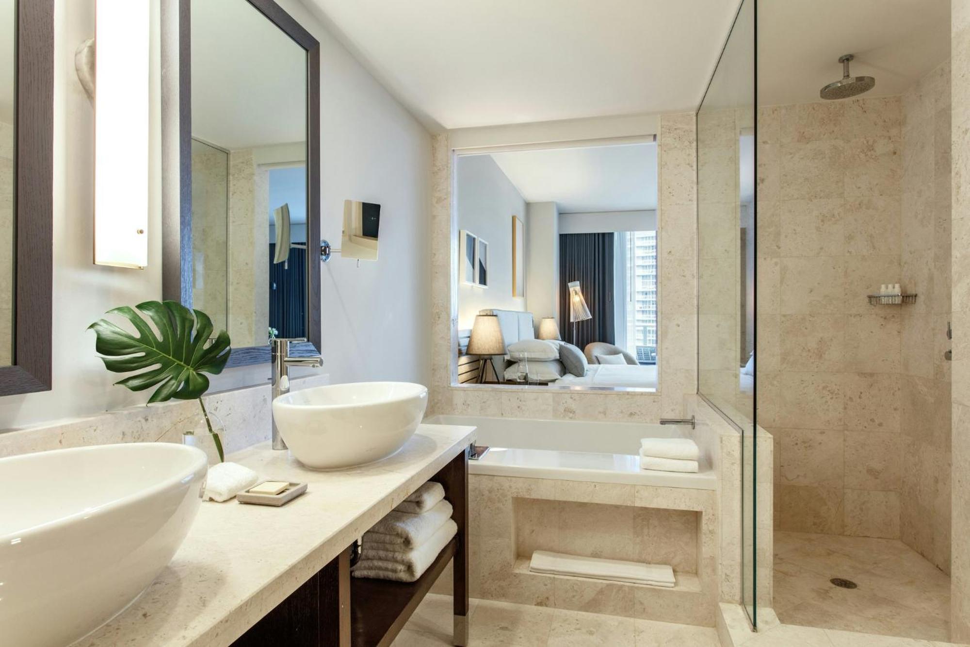 Double Room Water View High Floor