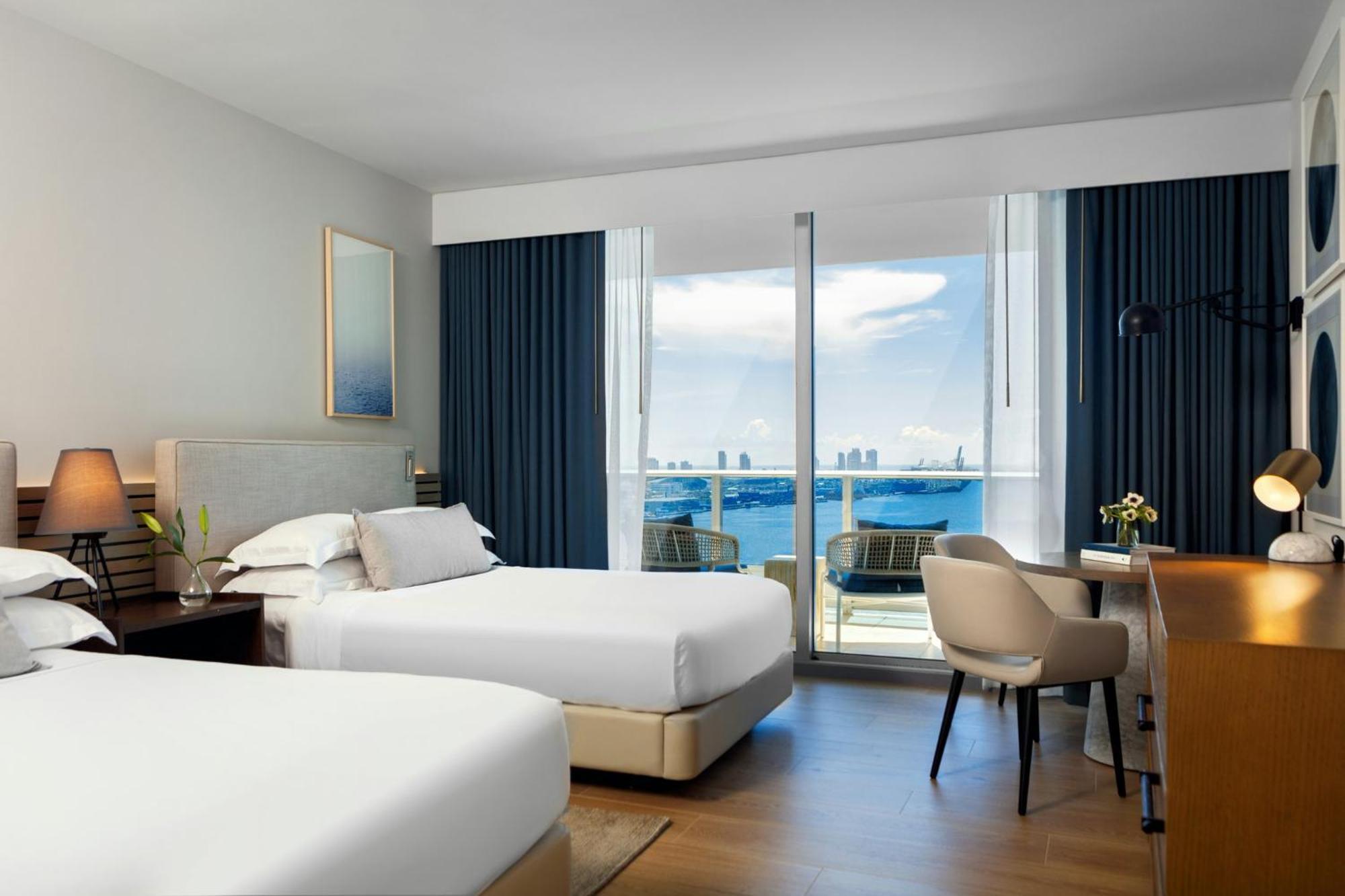 Double Room Water View High Floor