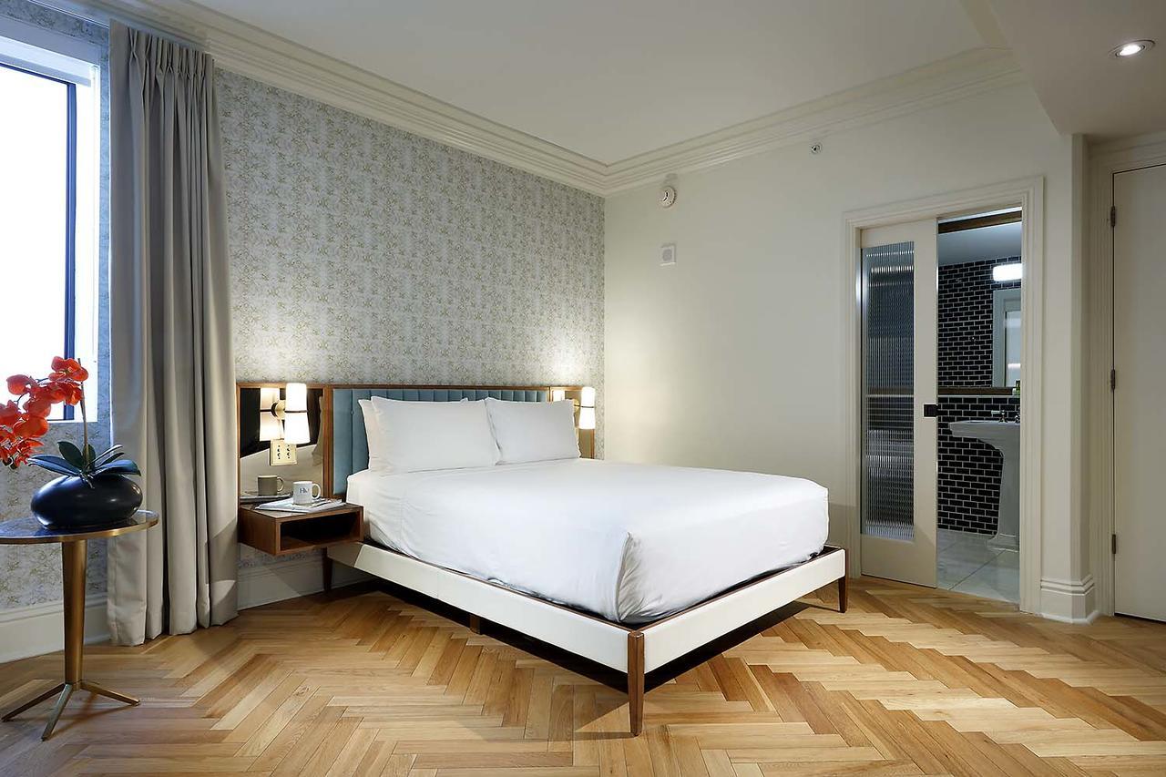 Connected Rooms