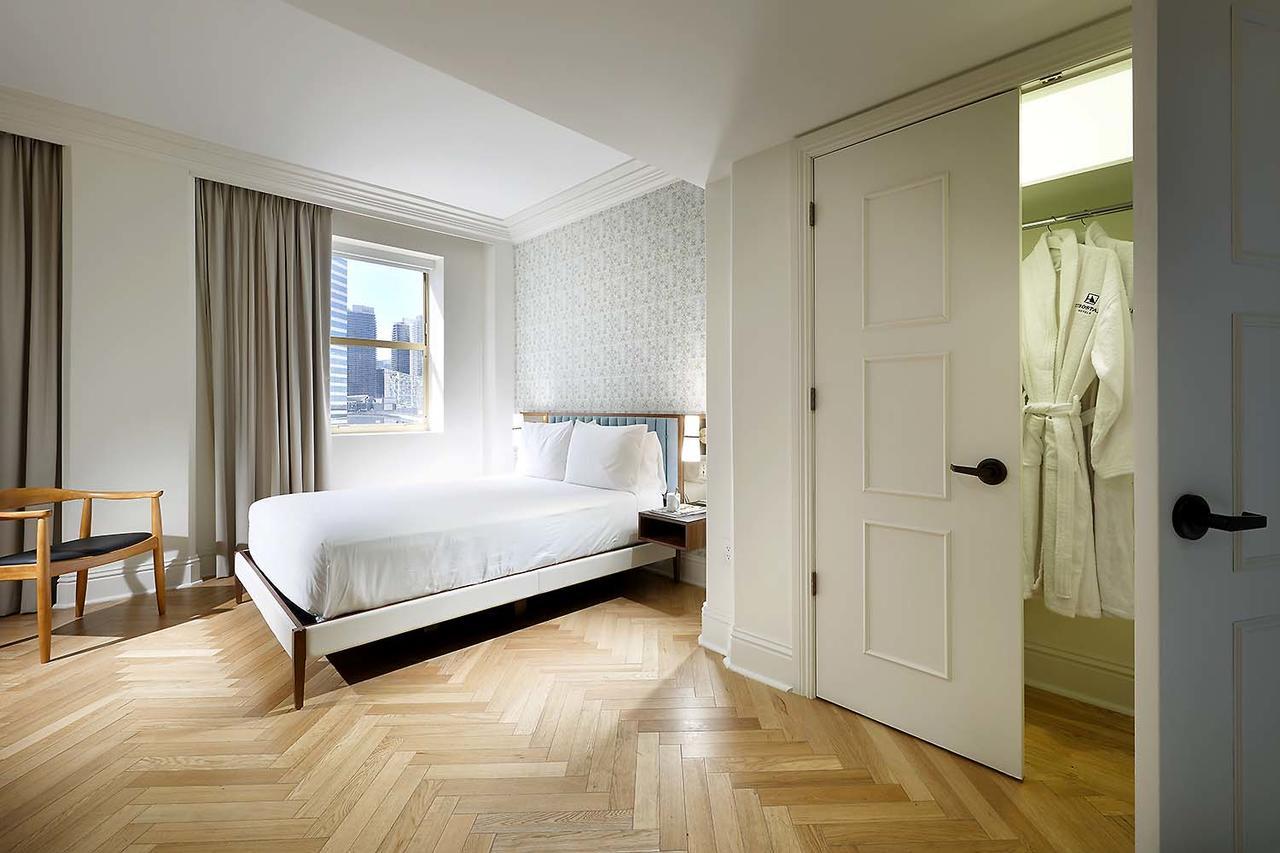 Connected Rooms