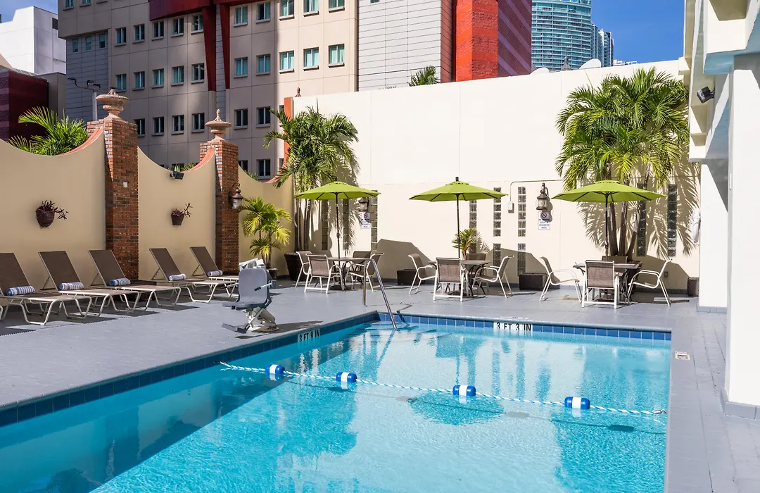 Holiday Inn Hotel Port Of Miami-Downtown By Ihg-1