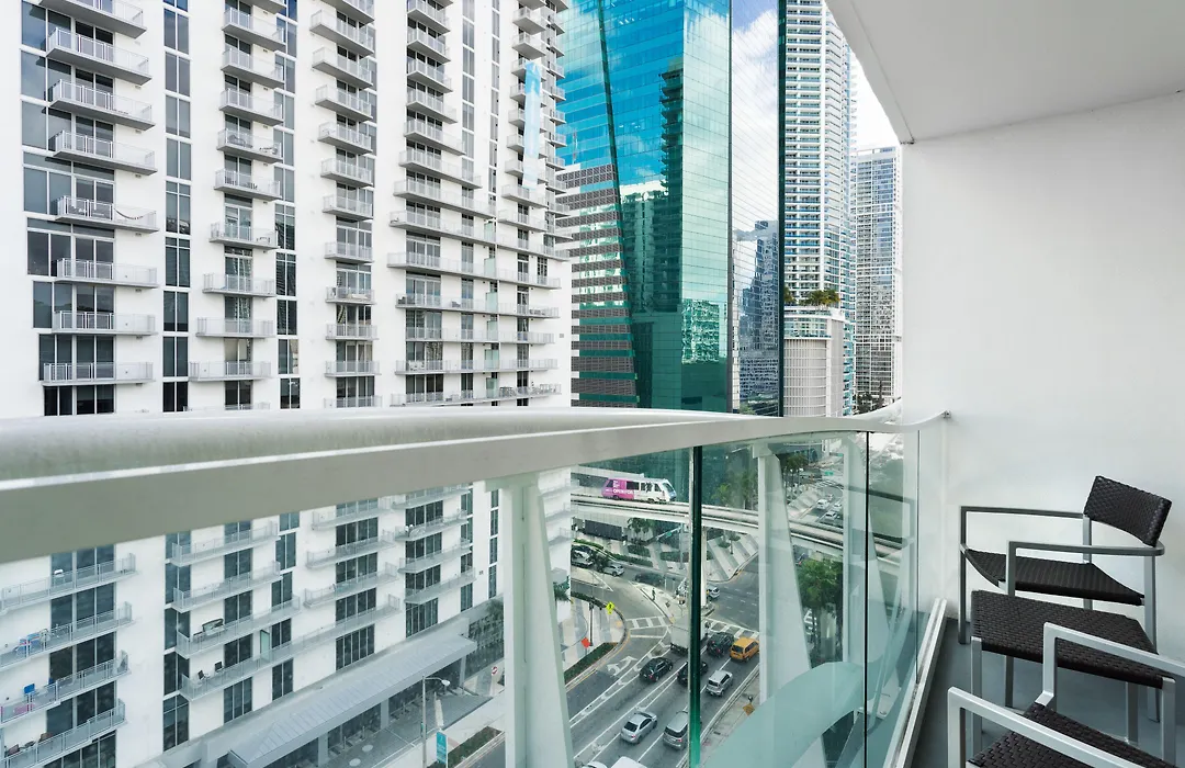 Courtyard Miami Downtown Brickell Area-1
