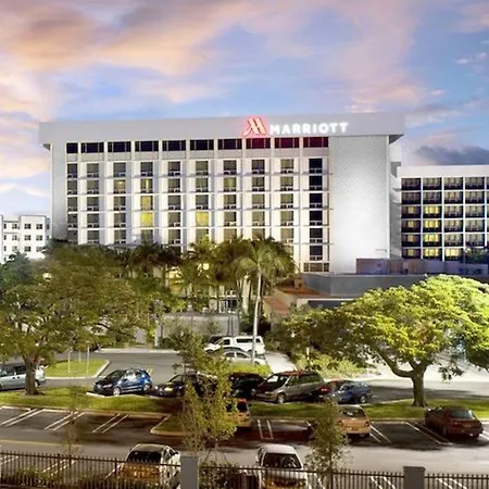 Courtyard By Marriott Miami Airport-2
