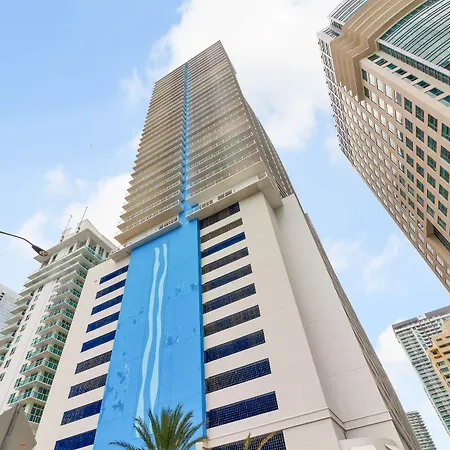 The Club At Brickell Bay Luxury Suites-3