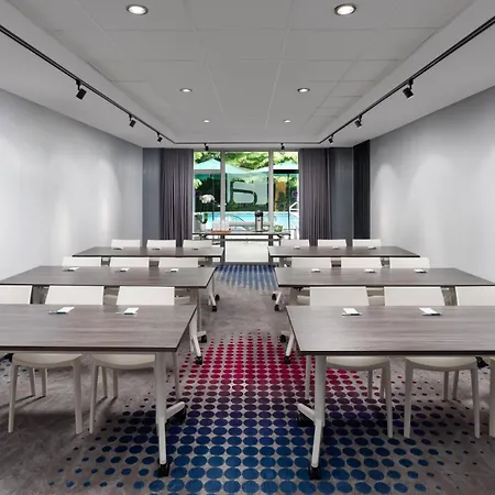 Aloft By Marriott Miami - Brickell-2