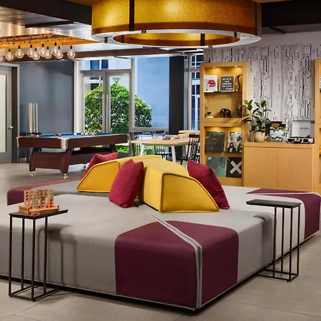 Aloft By Marriott Miami - Brickell-2