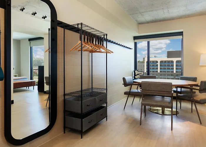Moxy Miami Wynwood Hotel